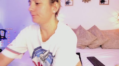 mia_lenss live cam on Cam4