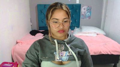 mia_sexgirl live cam on Cam4