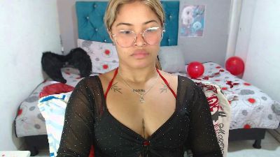 mia_sexgirl live cam on Cam4