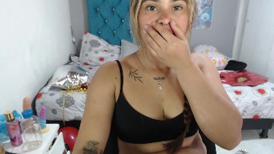 mia_sexgirl live cam on Cam4