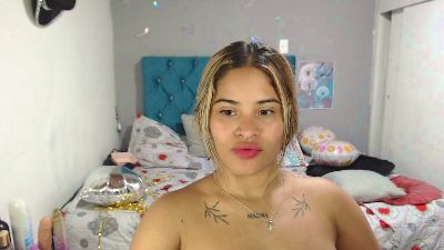 mia_sexgirl live cam on Cam4