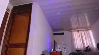 mia_velvet1 live cam on Cam4