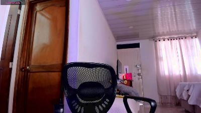 mia_velvet1 live cam on Cam4
