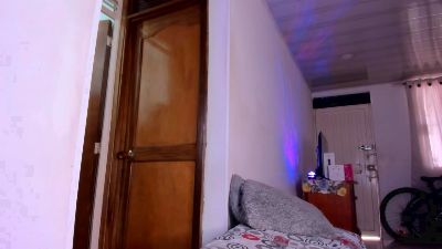 mia_velvet1 live cam on Cam4