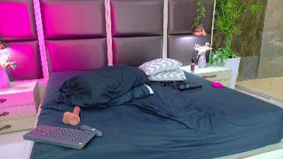 mia_venon live cam on Cam4