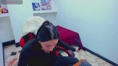 miaa_scott live cam on Cam4