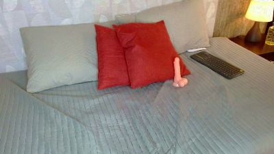 miacastellanos_ live cam on Cam4
