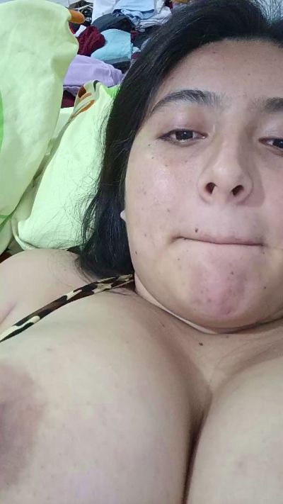 miafer_09 live cam on Cam4