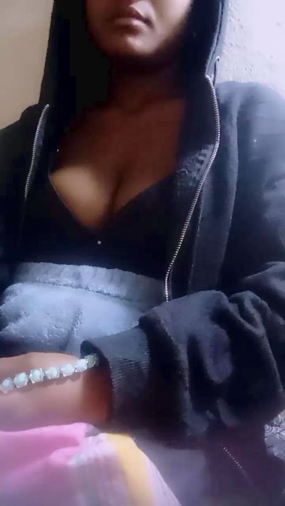mialisoa3 live cam on Cam4