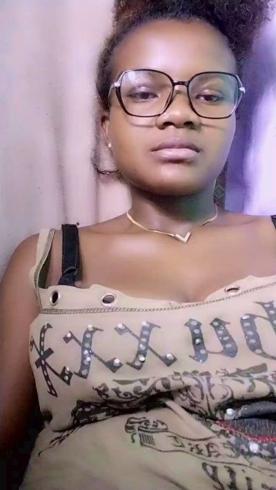 mialisoa3 live cam on Cam4