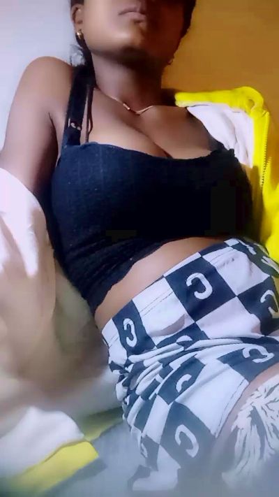 mialisoa3 live cam on Cam4