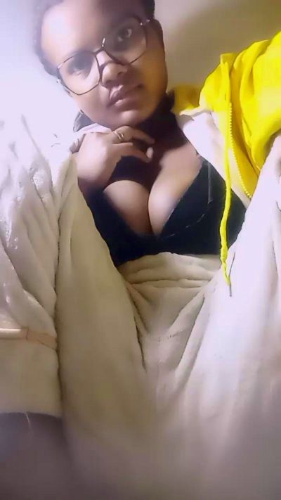 mialisoa3 live cam on Cam4