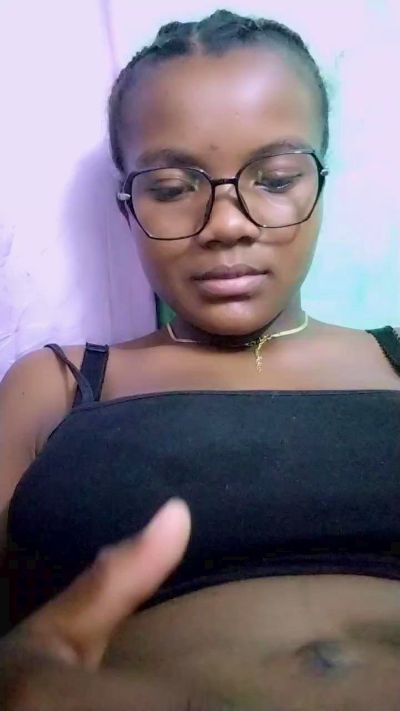 mialisoa3 live cam on Cam4