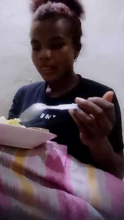 mialisoa3 live cam on Cam4