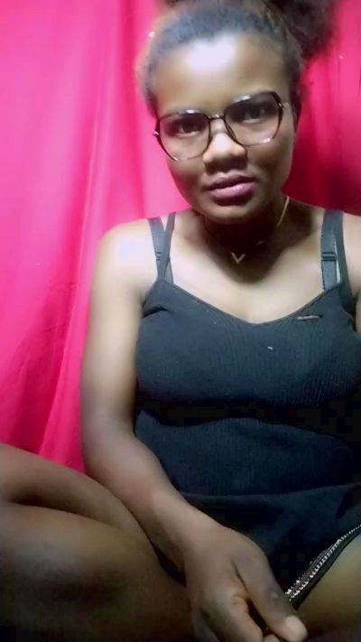 mialisoa3 live cam on Cam4