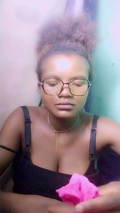 mialisoa3 live cam on Cam4