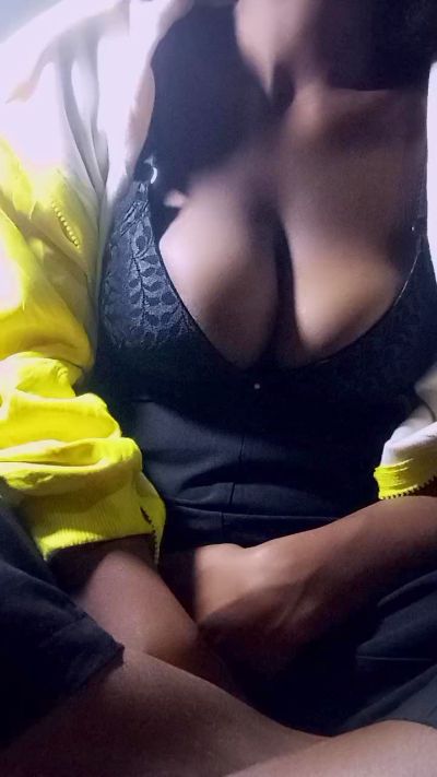 mialisoa3 live cam on Cam4