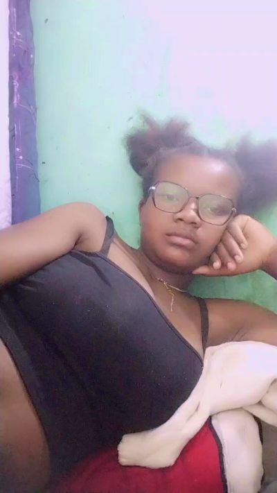 mialisoa3 live cam on Cam4