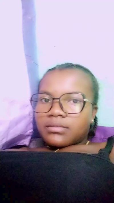 mialisoa3 live cam on Cam4