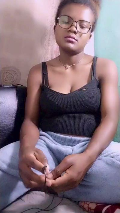 mialisoa3 live cam on Cam4