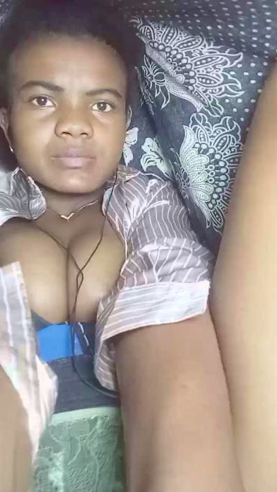 mialisoa3 live cam on Cam4