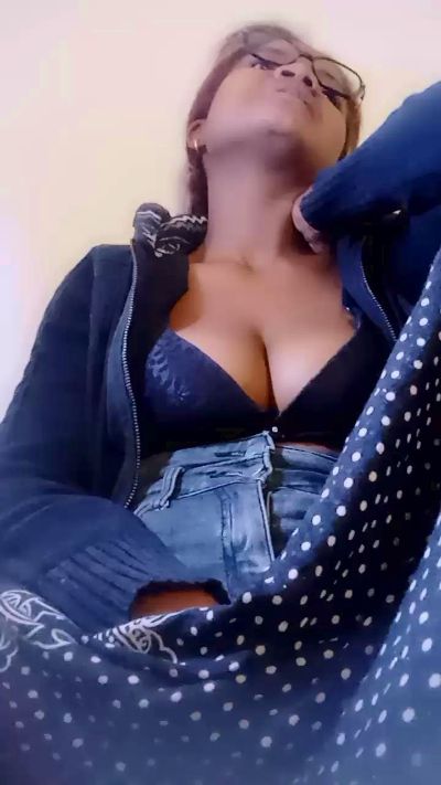 mialisoa3 live cam on Cam4