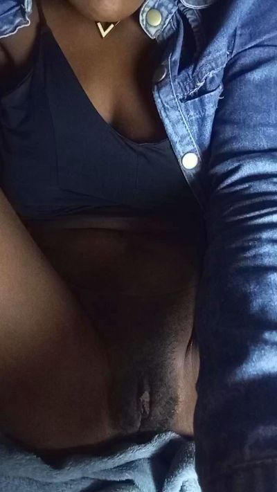 mialisoa3 live cam on Cam4