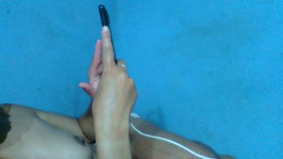 miawinders4 live cam on Cam4