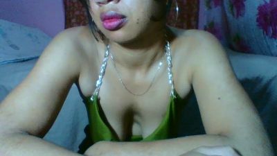 miawinders4 live cam on Cam4