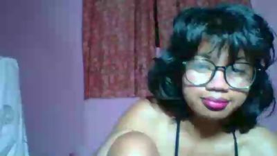 miawinders4 live cam on Cam4