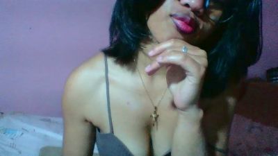 miawinders4 live cam on Cam4