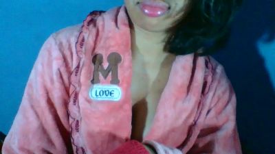 miawinders4 live cam on Cam4