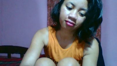 miawinders4 live cam on Cam4