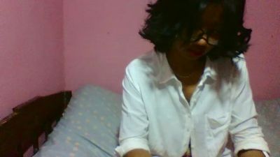 miawinders4 live cam on Cam4