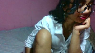 miawinders4 live cam on Cam4