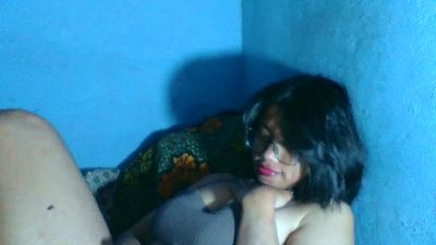miawinders4 live cam on Cam4