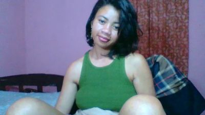 miawinders4 live cam on Cam4