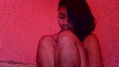 miawinders4 live cam on Cam4