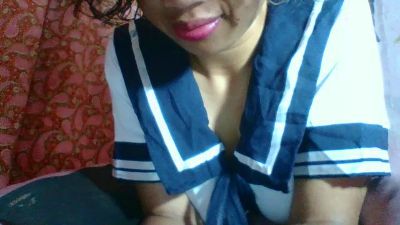 miawinders4 live cam on Cam4