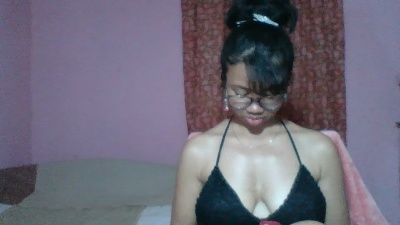 miawinders4 live cam on Cam4