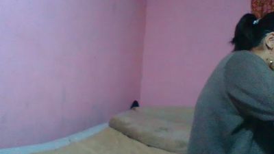 miawinders4 live cam on Cam4