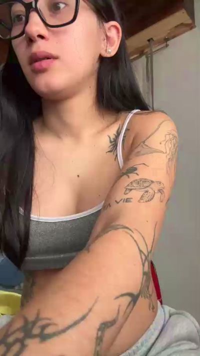 mica88xxx live cam on Cam4