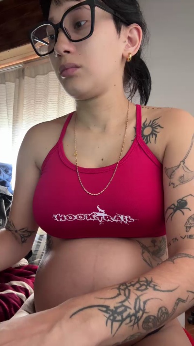 mica88xxx live cam on Cam4