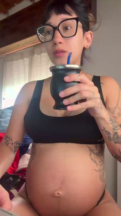 mica88xxx live cam on Cam4