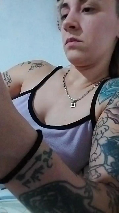micaela91 live cam on Cam4