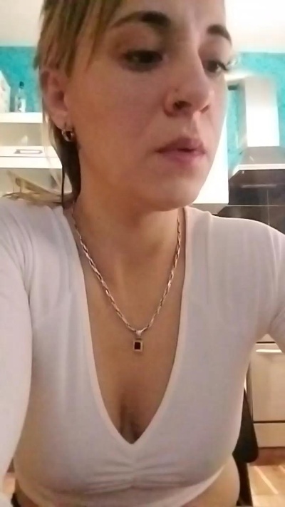 micaela91 live cam on Cam4