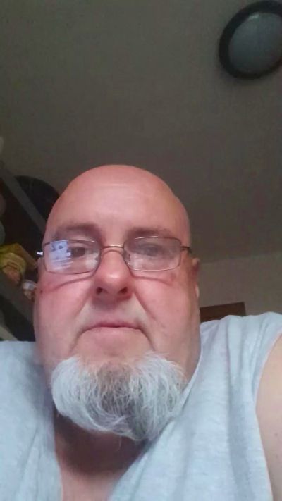 micha335 live cam on Cam4