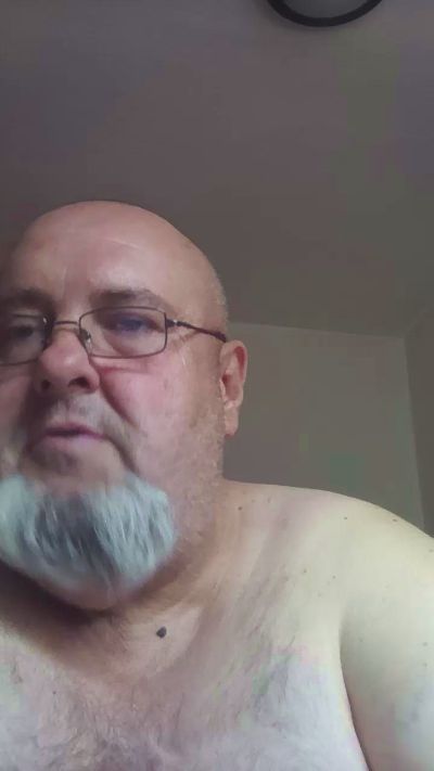 micha335 live cam on Cam4