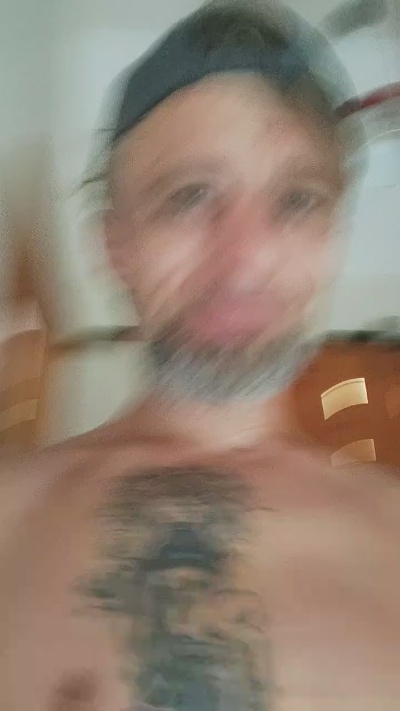 michalmagiczny live cam on Cam4