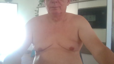 michel750000 live cam on Cam4